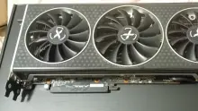 라데온에서 DLSS 5가 돌아갔다 — 대신 프레임이 80에서 12로 떨어졌다