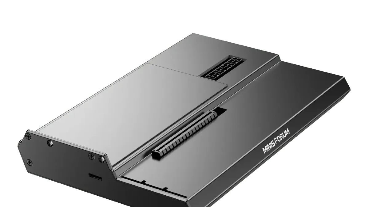 미니스포럼 DEG1 OCuLink eGPU 독을 비스듬한 각도에서 촬영한 사진